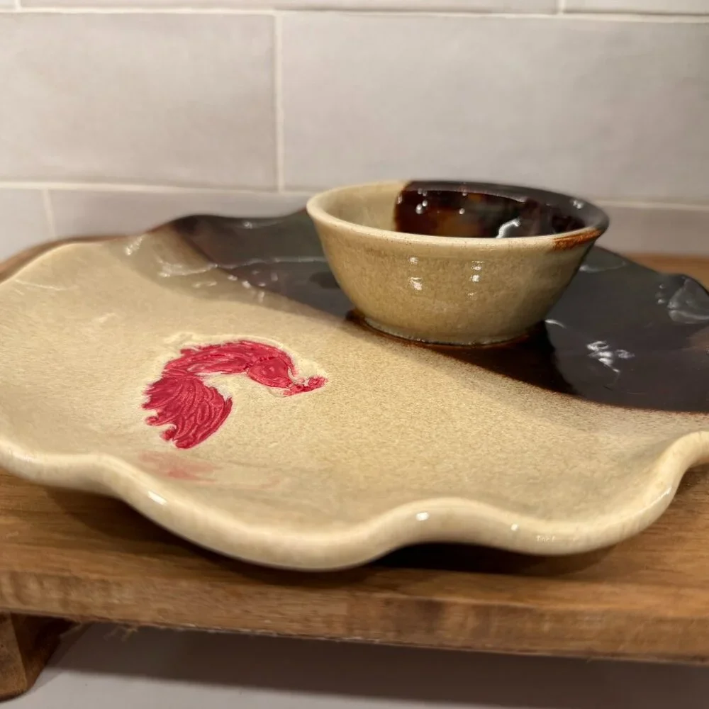 Old Julian Connie Black Red Rooster Chip and Dip Pottery‎ Plate